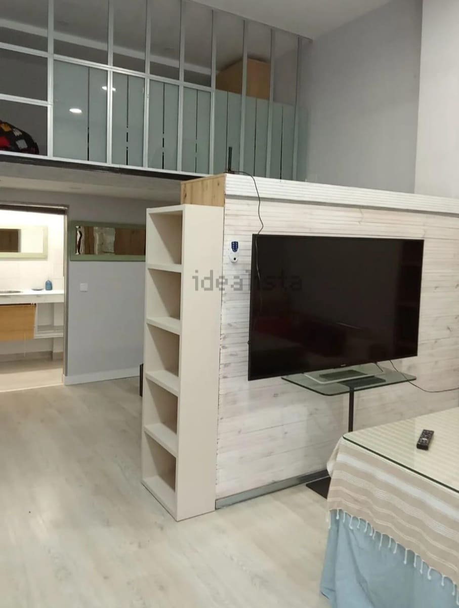 Piso de 2 habitaciones en Motril en venta - 170.000 € (Ref: 9240240)
