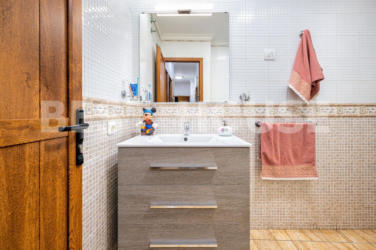 7 slaapkamer Flat te koop in Las Palmas de Gran Canaria - € 390.000 (Ref: 9240241)