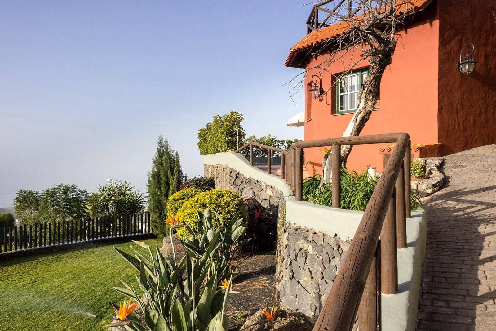 4 soveværelse Finca/Landehus til salg i La Quinta med swimmingpool - € 4.750.000 (Ref: 9240242)