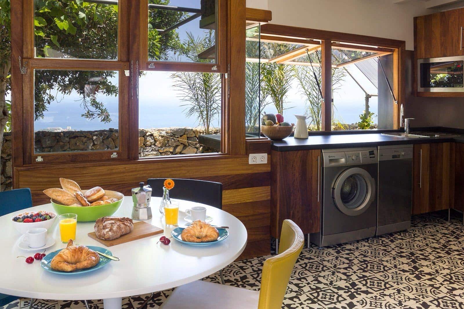 4 soveværelse Finca/Landehus til salg i La Quinta med swimmingpool - € 4.750.000 (Ref: 9240242)