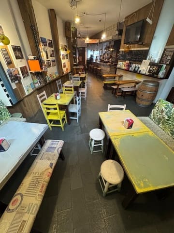 Commerciale da affittare in A Coruña città - 1.100 € (Rif: 9240245)