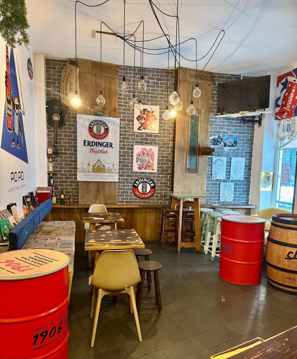 Kommersiell til leie i La Coruna by - € 1 100 (Ref: 9240245)