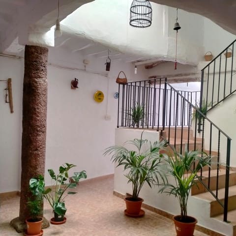 6 soverom Rekkehus til salgs i El Pinar - € 199 000 (Ref: 9240248)