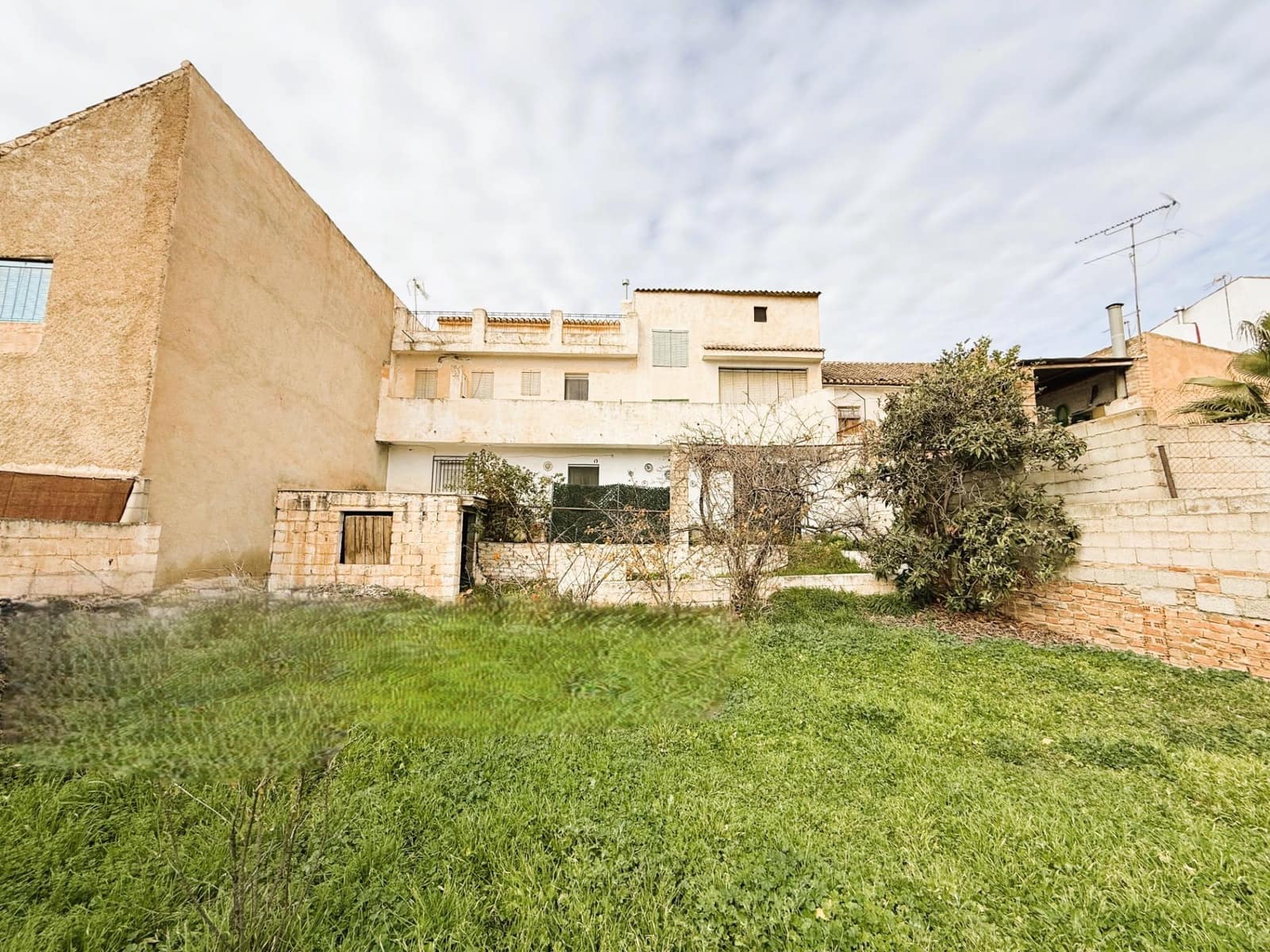 6 soveværelse Rækkehus til salg i Cozvijar med garage - € 228.300 (Ref: 9243228)