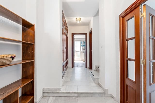 4 soverom Rekkehus til salgs i Granada by - € 420 000 (Ref: 9247101)