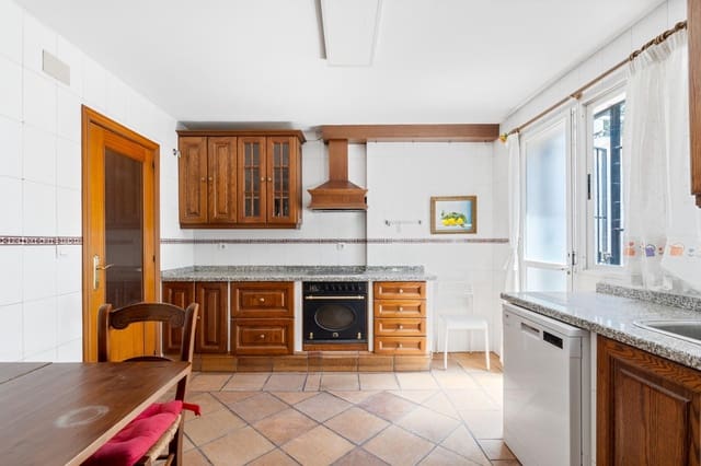 4 soverom Rekkehus til salgs i Granada by - € 420 000 (Ref: 9247101)