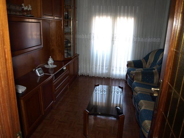 2 soveværelse Lejlighed til salg i Valladolid by - € 100.000 (Ref: 9247103)