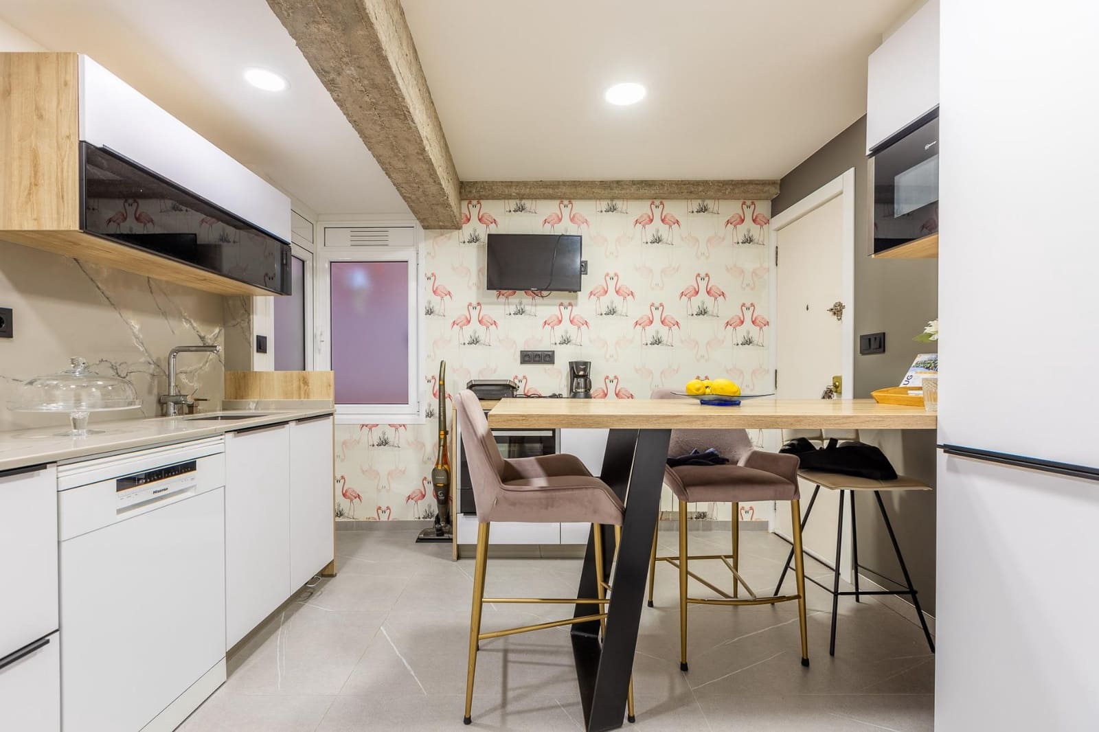 4 bedroom Flat for sale in A Coruna city - € 385,000 (Ref: 9247104)