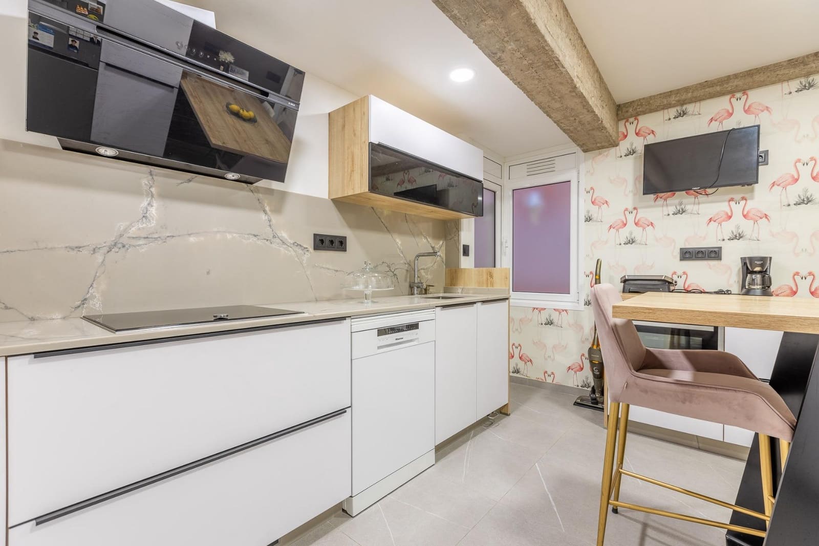 4 bedroom Flat for sale in A Coruna city - € 385,000 (Ref: 9247104)