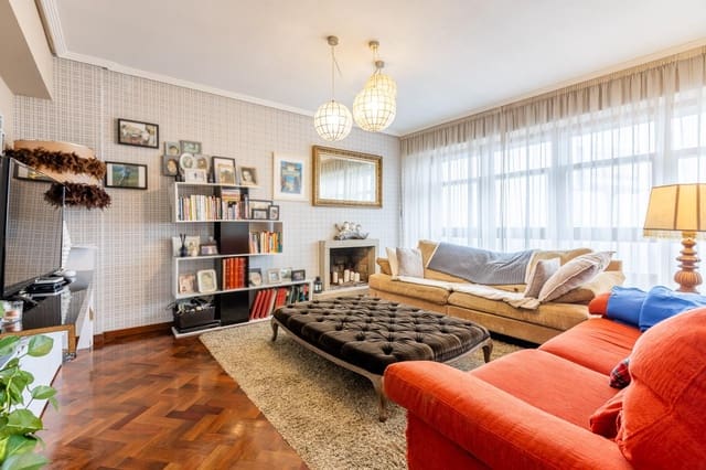 4 soveværelse Lejlighed til salg i A Coruña by - € 385.000 (Ref: 9247104)