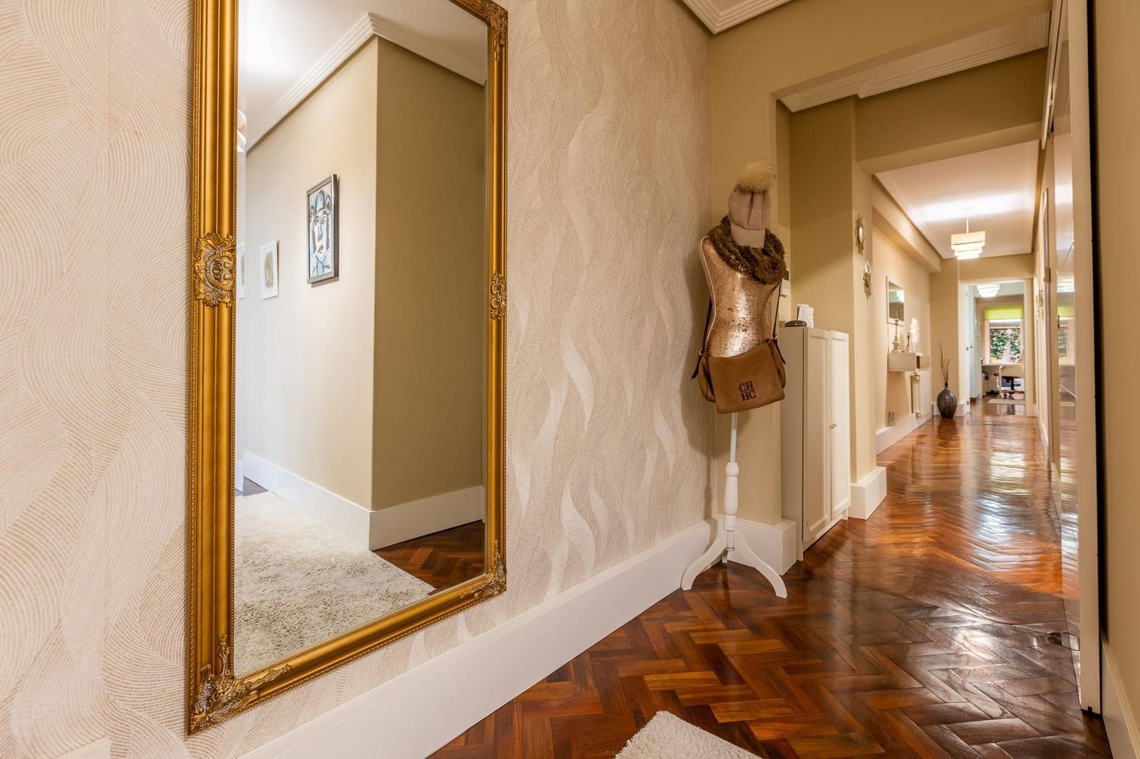 4 bedroom Flat for sale in A Coruna city - € 385,000 (Ref: 9247104)