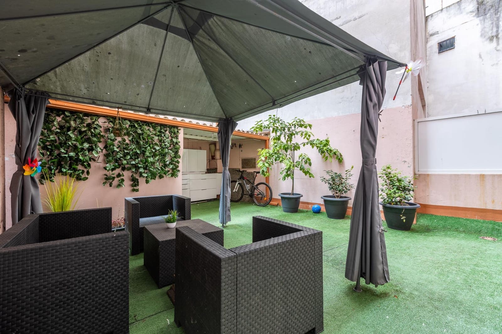 4 bedroom Flat for sale in A Coruna city - € 385,000 (Ref: 9247104)