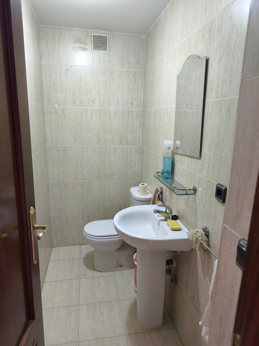 7 bedroom Townhouse for sale in Jaen city with garage - € 375,000 (Ref: 9247106)