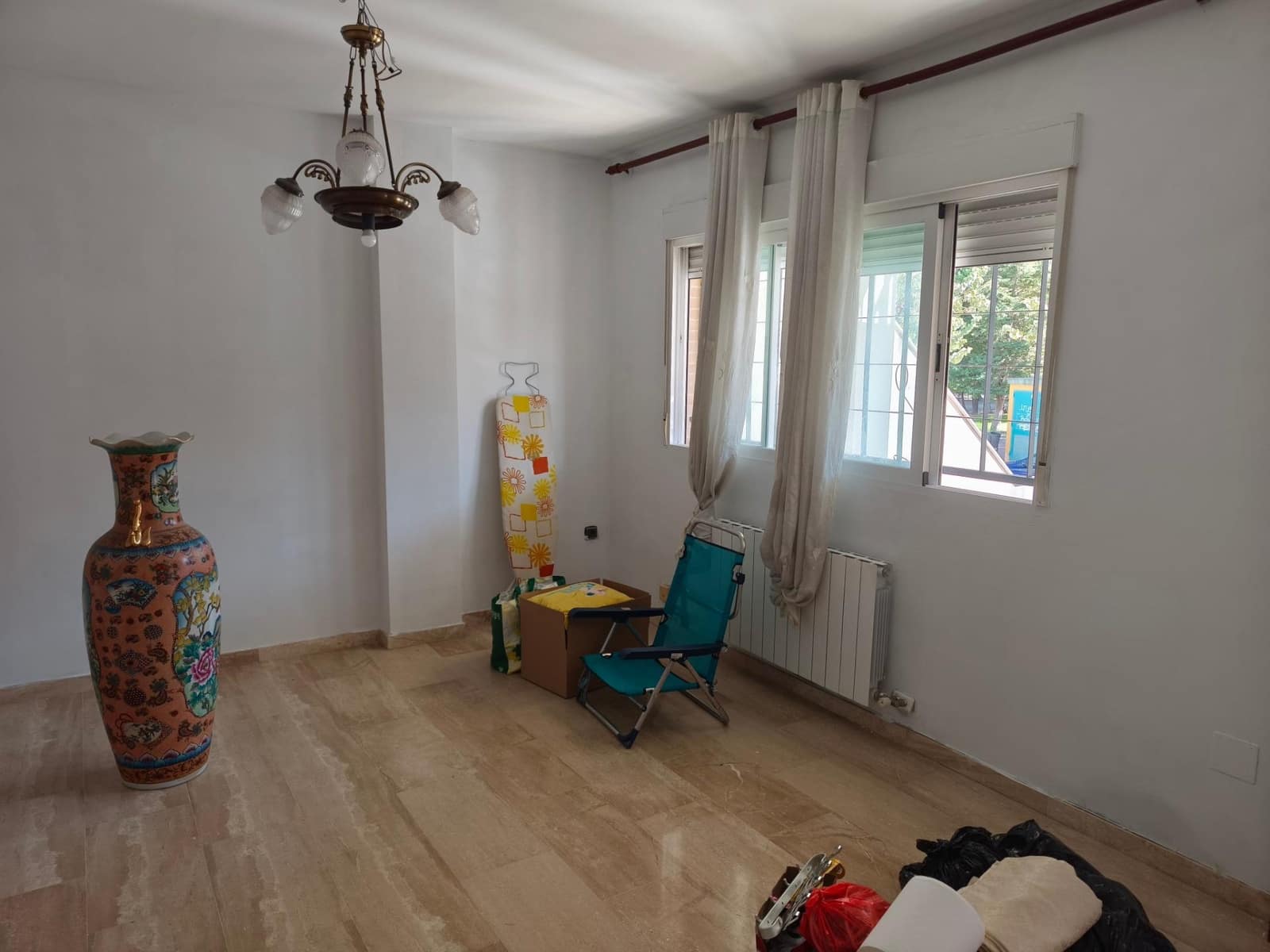 7 bedroom Townhouse for sale in Jaen city with garage - € 375,000 (Ref: 9247106)