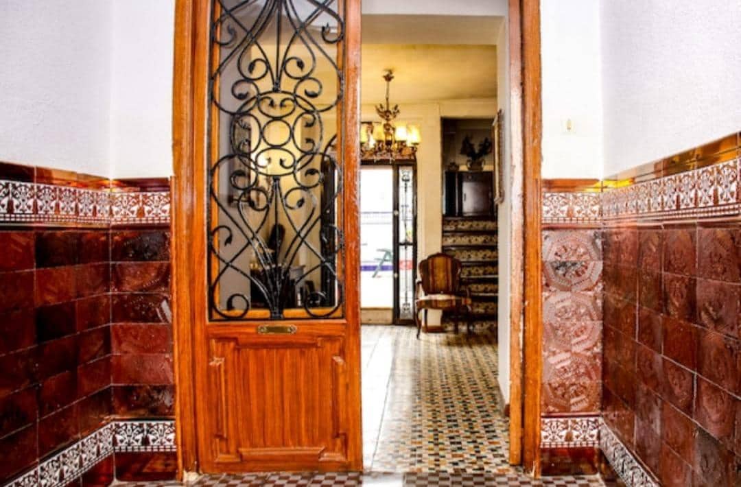 9 bedroom Townhouse for sale in Torredonjimeno - € 165,000 (Ref: 9252269)