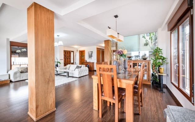 6 bedroom Villa for sale in Cabanillas del Campo with pool garage - € 619,000 (Ref: 9257532)