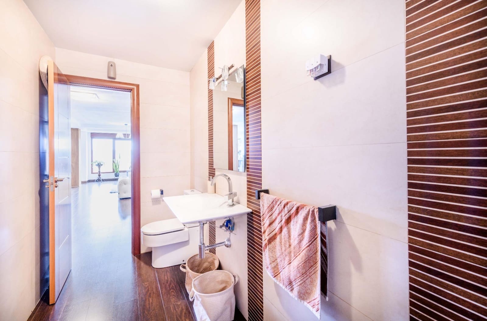 6 makuuhuone Huvila myytävänä paikassa Cabanillas del Campo mukana uima-altaan 
autotalli - 619 000 € (Ref: 9257532)