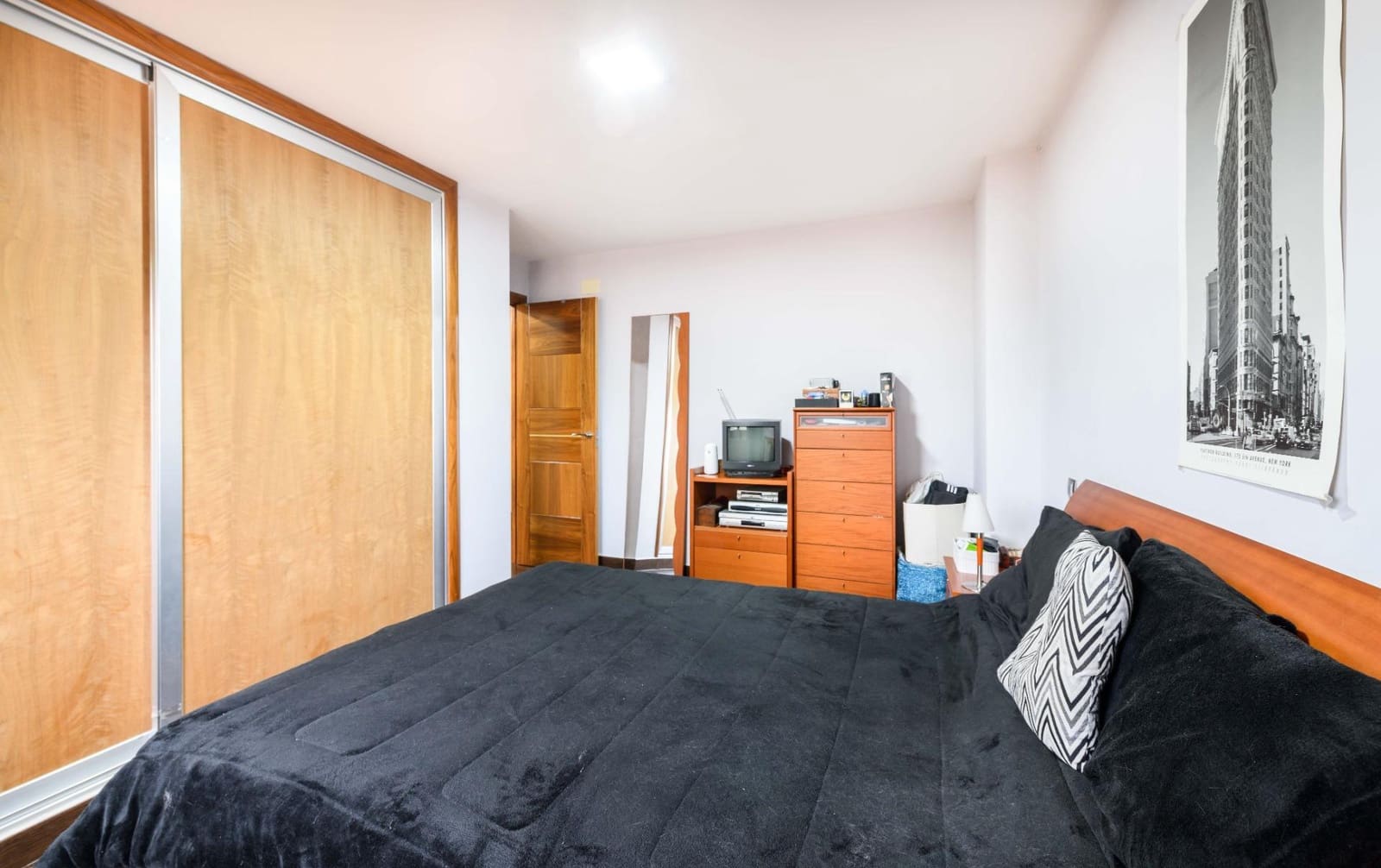 6 makuuhuone Huvila myytävänä paikassa Cabanillas del Campo mukana uima-altaan 
autotalli - 619 000 € (Ref: 9257532)