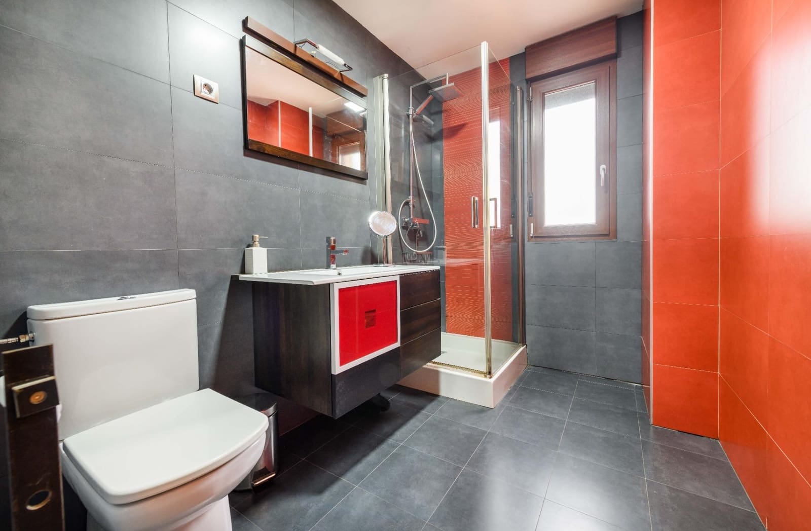 6 makuuhuone Huvila myytävänä paikassa Cabanillas del Campo mukana uima-altaan 
autotalli - 619 000 € (Ref: 9257532)