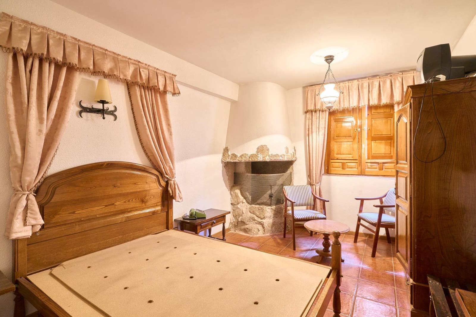 30 slaapkamer Hotel te koop in Avila stad - € 558.000 (Ref: 9262792)