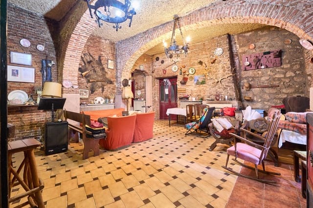 30 soverom Hotell til salgs i Ávila by - € 558 000 (Ref: 9262792)