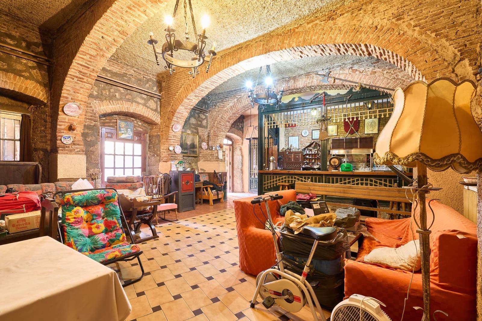 30 slaapkamer Hotel te koop in Avila stad - € 558.000 (Ref: 9262792)