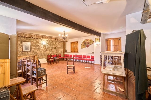 Local Comercial en Piedrahíta en venta con garaje - 575.000 € (Ref: 9262794)