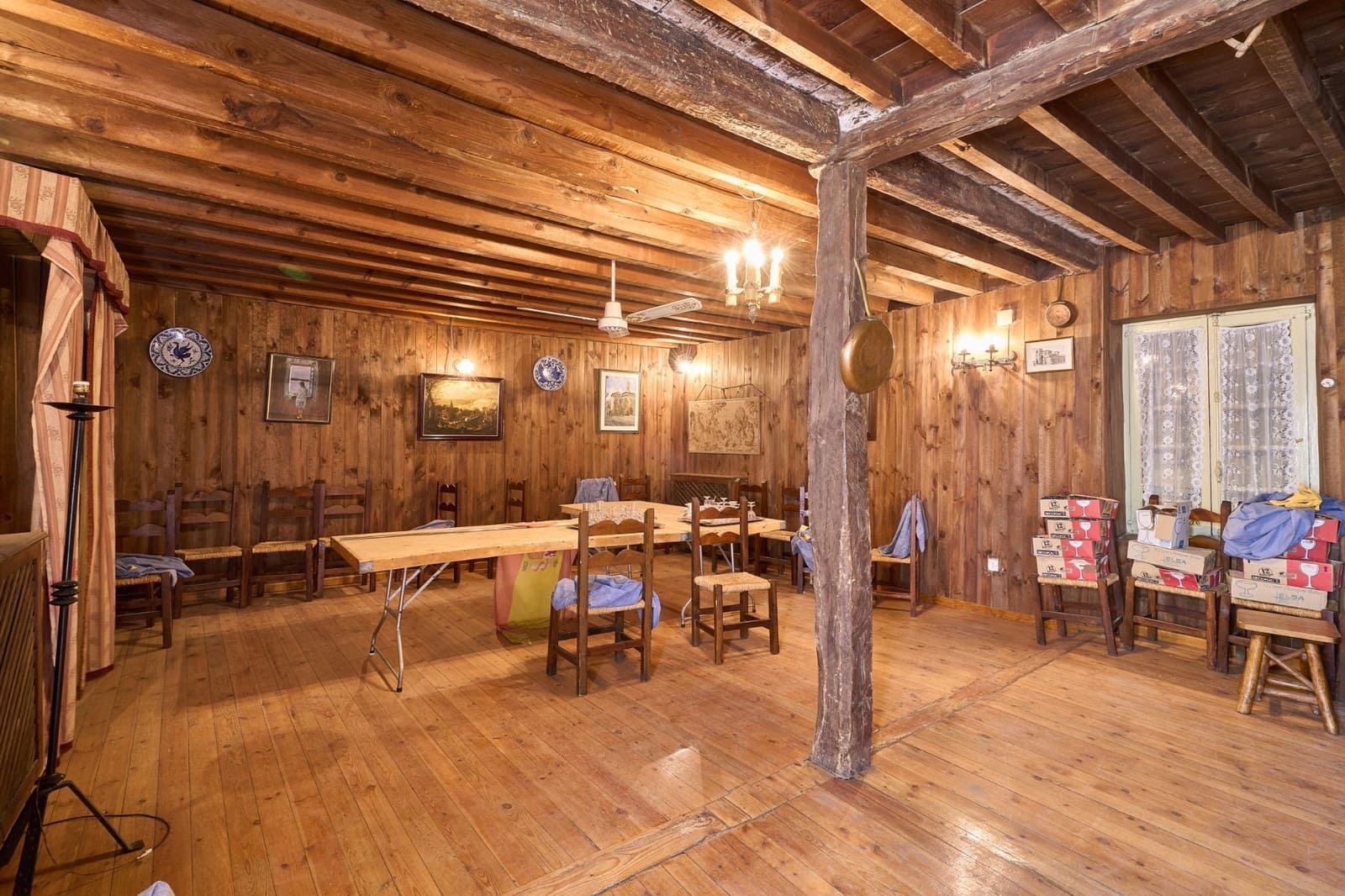 Kommersiell til salgs i Piedrahita med garasje - € 546 000 (Ref: 9262794)