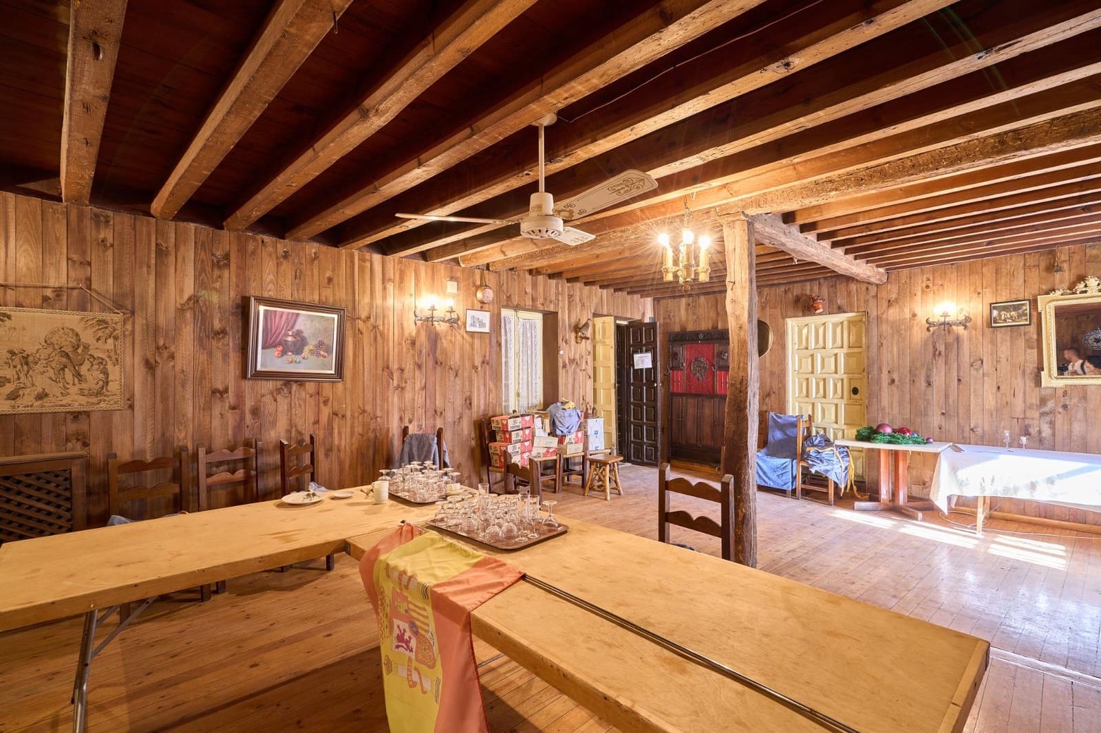 Kommersiell til salgs i Piedrahita med garasje - € 546 000 (Ref: 9262794)