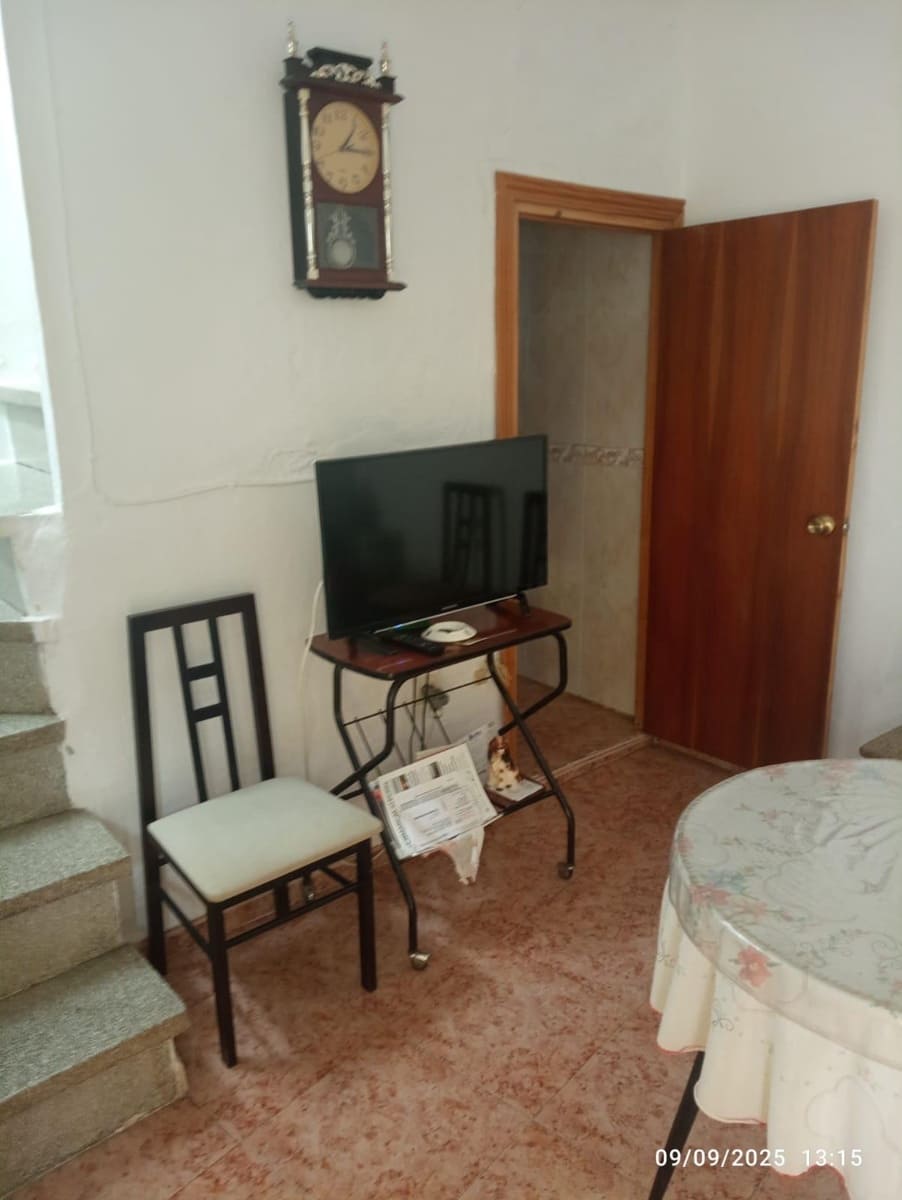 Adosado de 3 habitaciones en Albuñuelas en venta - 69.000 € (Ref: 9262796)