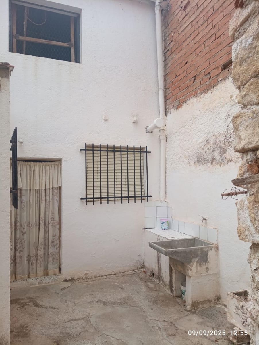 Adosado de 3 habitaciones en Albuñuelas en venta - 69.000 € (Ref: 9262796)