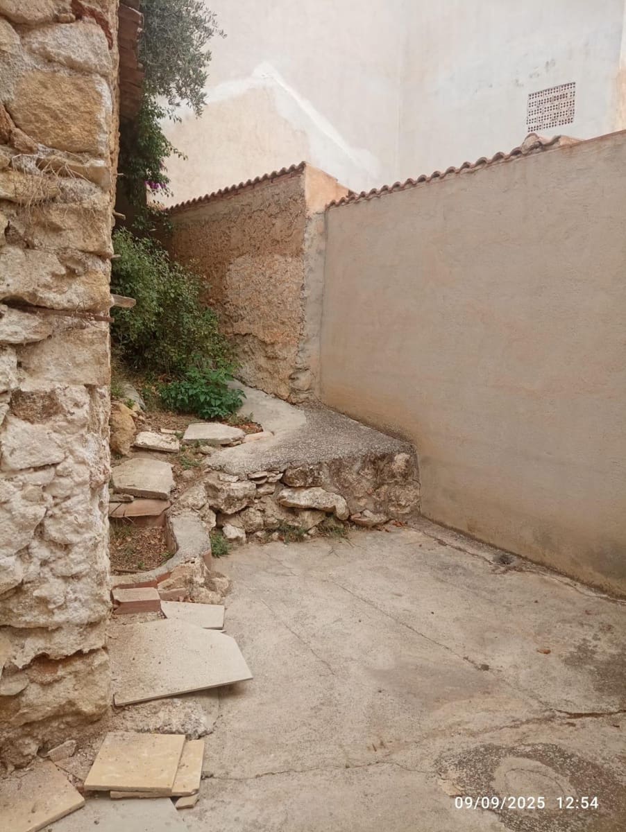 Adosado de 3 habitaciones en Albuñuelas en venta - 69.000 € (Ref: 9262796)