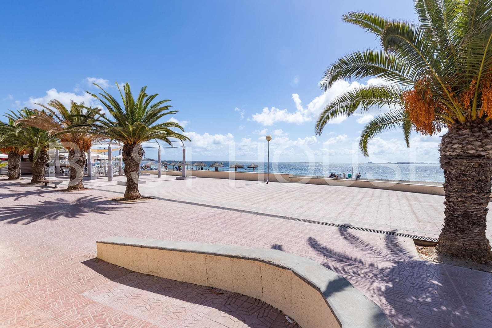 4 makuuhuone Asunto myytävänä paikassa Santiago de la Ribera mukana 
autotalli - 270 000 € (Ref: 9262797)