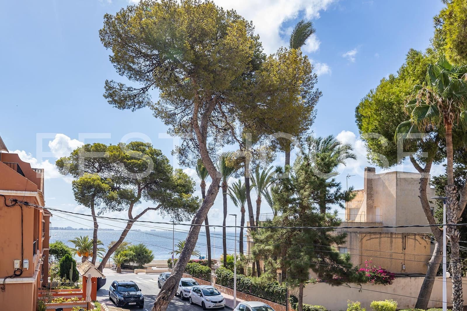 4 makuuhuone Asunto myytävänä paikassa Santiago de la Ribera mukana 
autotalli - 270 000 € (Ref: 9262797)