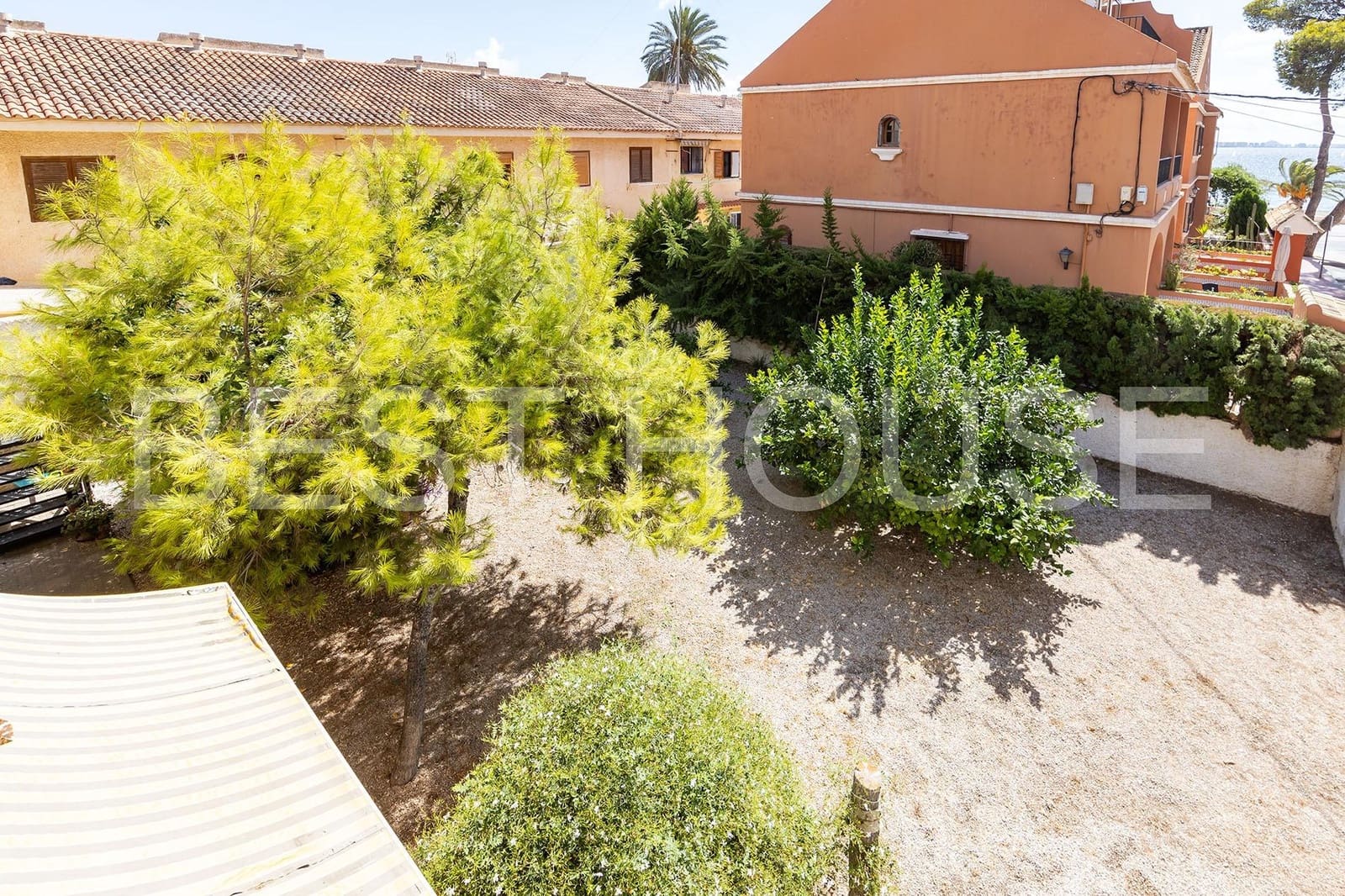 4 makuuhuone Asunto myytävänä paikassa Santiago de la Ribera mukana 
autotalli - 270 000 € (Ref: 9262797)