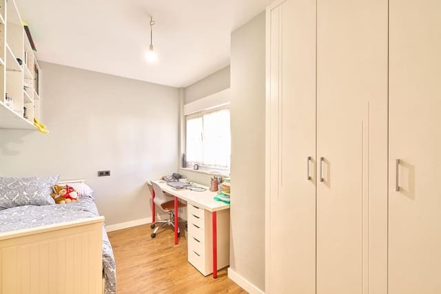 3 sypialnia Apartament na sprzedaż w Miasto Salamanka - 320 000 € (Ref: 9276509)