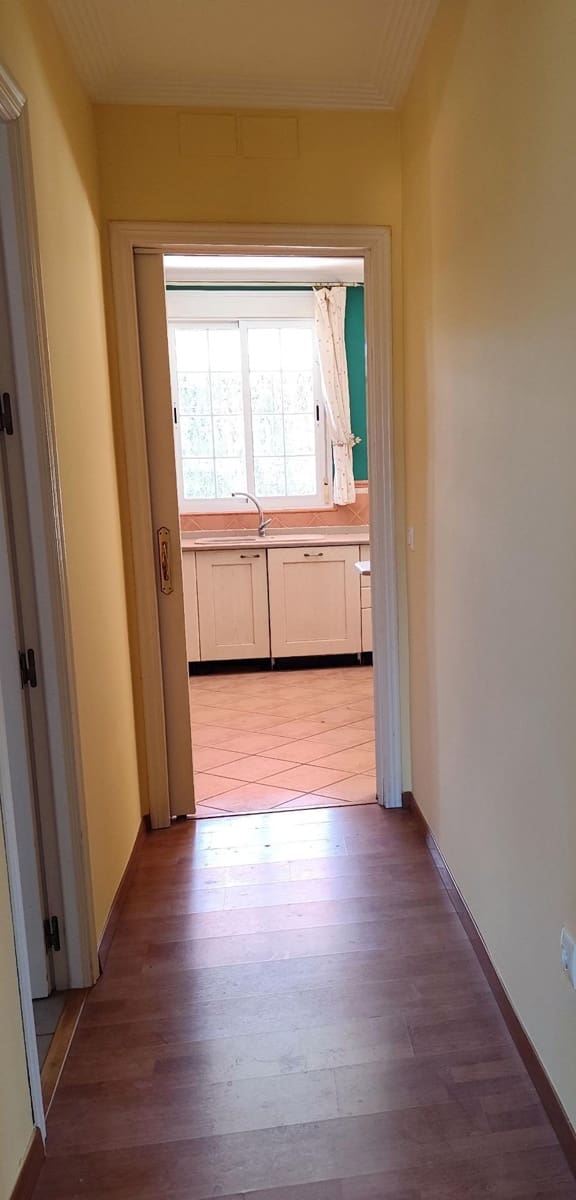 4 quarto Moradia para venda em Bollullos de la Mitacion com garagem - 495 000 € (Ref: 9282379)