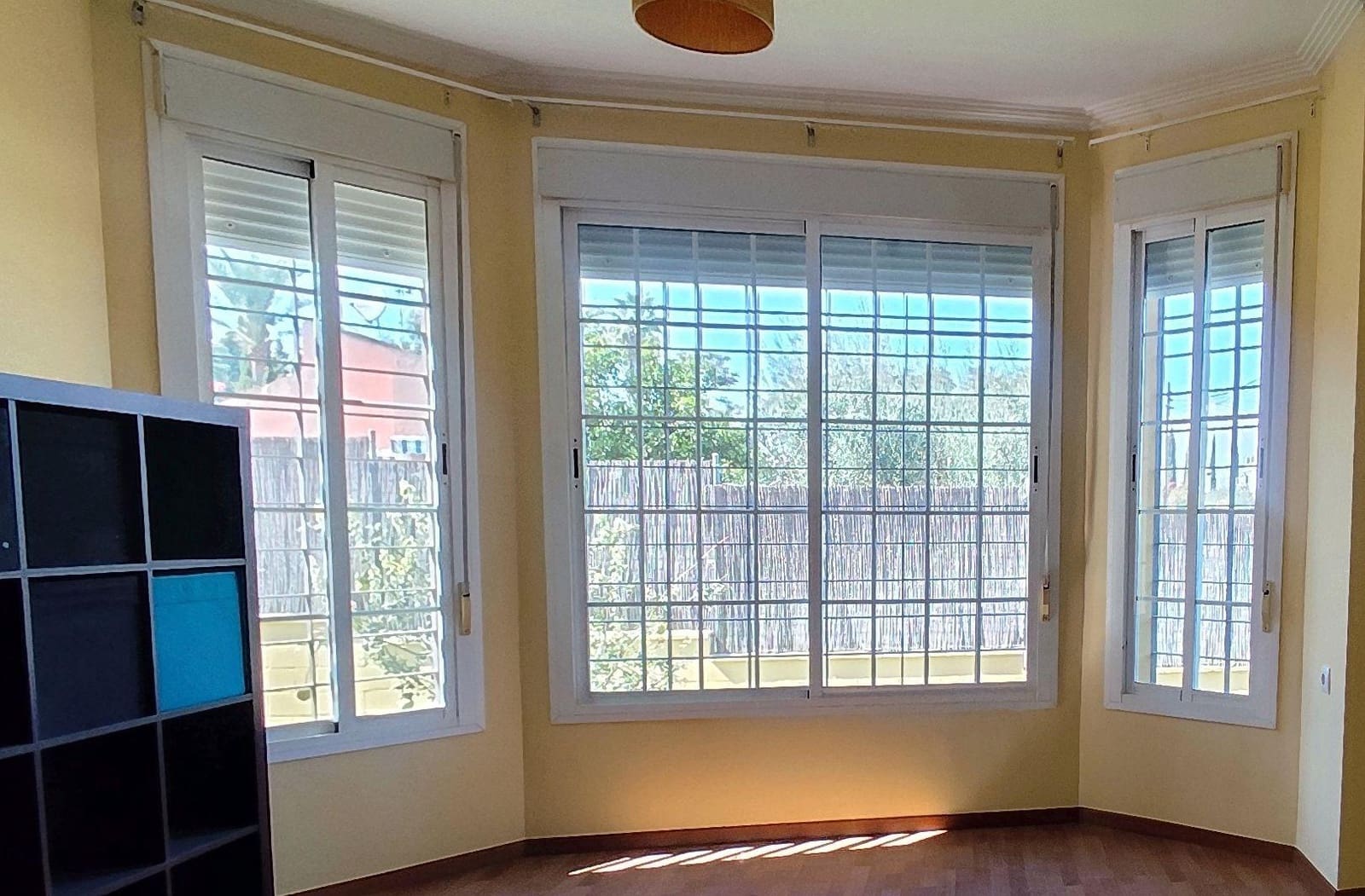 4 quarto Moradia para venda em Bollullos de la Mitacion com garagem - 495 000 € (Ref: 9282379)