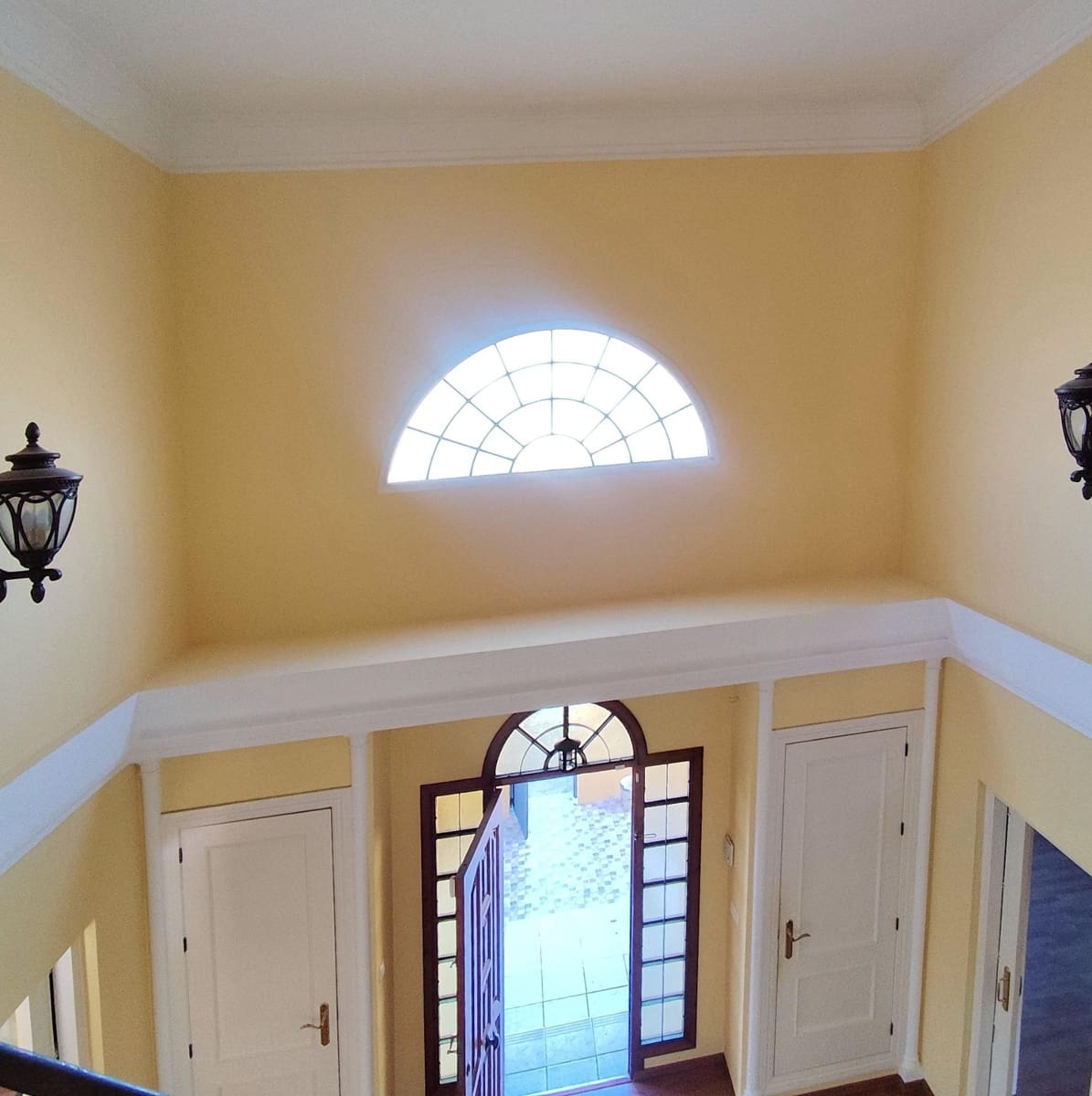 4 quarto Moradia para venda em Bollullos de la Mitacion com garagem - 495 000 € (Ref: 9282379)