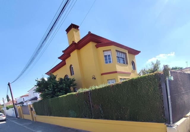 4 soveværelse Villa til salg i Bollullos de la Mitación med garage - € 495.000 (Ref: 9282379)