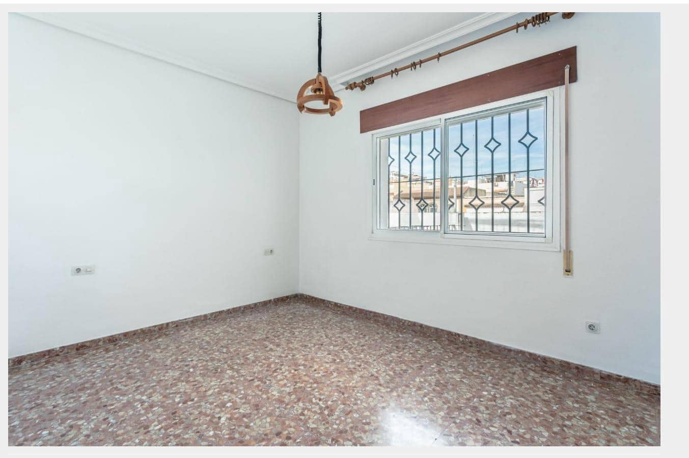 6 sypialnia Dom na sprzedaż w San Juan de Aznalfarache - 265 000 € (Ref: 9285370)