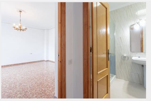 6 sypialnia Dom na sprzedaż w San Juan de Aznalfarache - 265 000 € (Ref: 9285370)