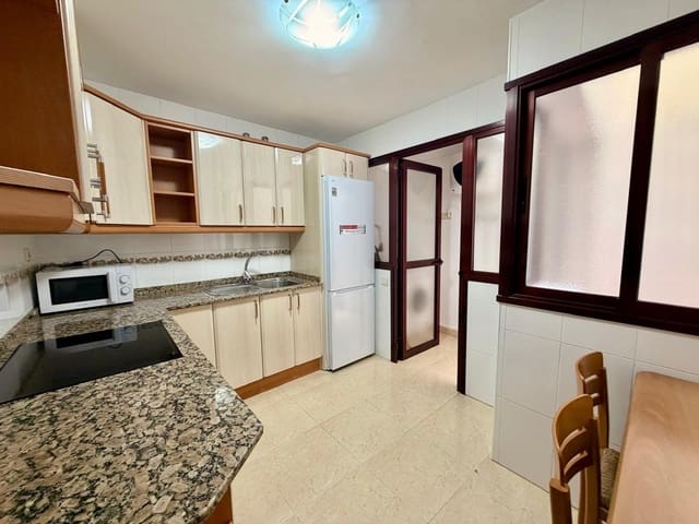 2 makuuhuone Huoneisto vuokrattavana paikassa Guanarteme, Las Palmas de Gran Canaria mukana 
autotalli - 1 400 € (Ref: 9297058)