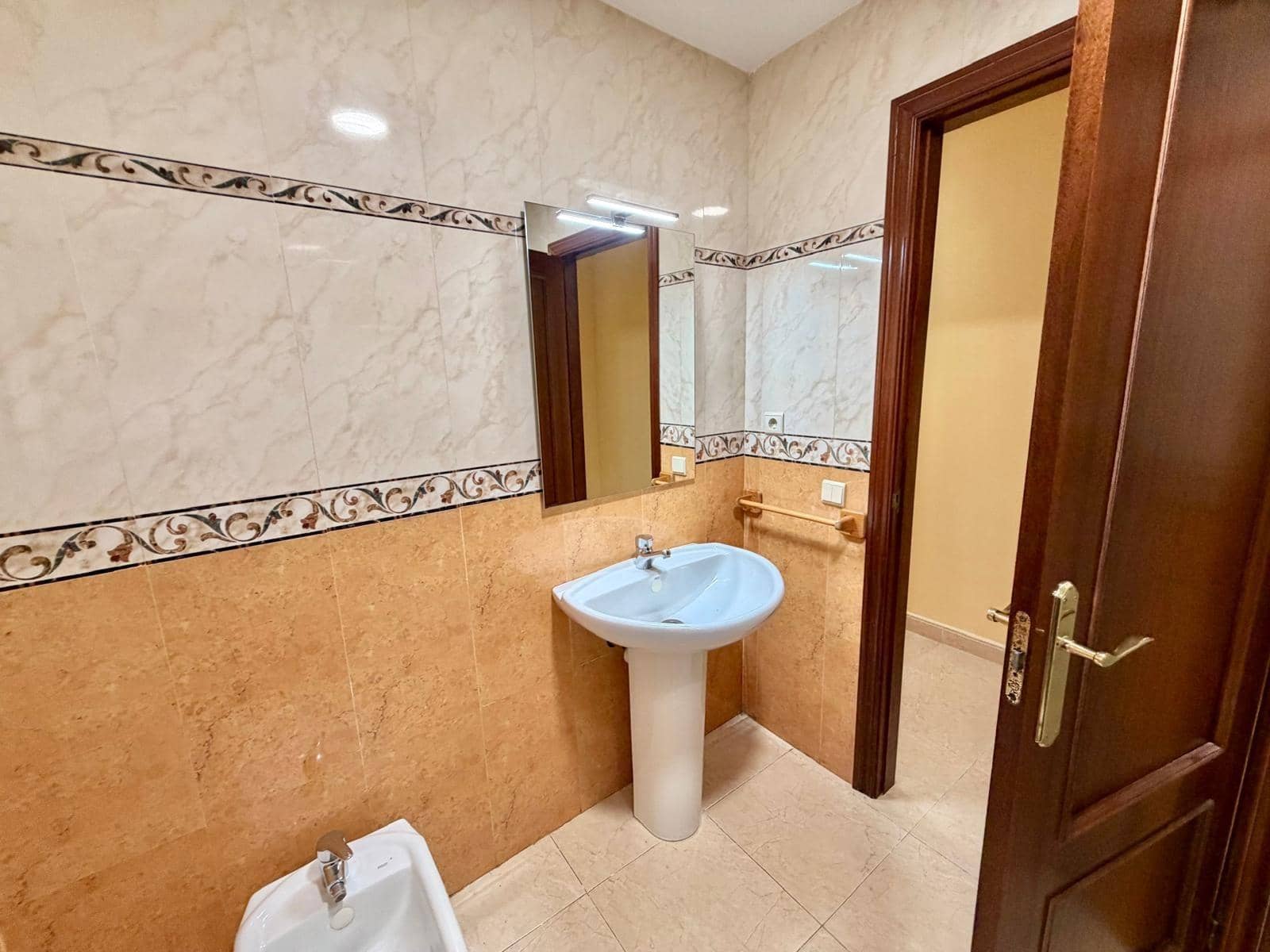 2 makuuhuone Huoneisto vuokrattavana paikassa Las Palmas de Gran Canaria mukana 
autotalli - 1 400 € (Ref: 9297058)