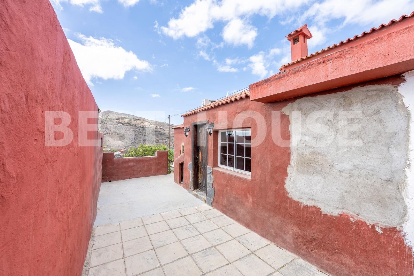 3 bedroom Finca/Country House for sale in Telde with garage - € 270,000 (Ref: 9297059)