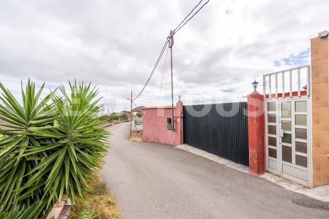 Finca/Casa Rural de 3 habitaciones en Telde en venta con garaje - 270.000 € (Ref: 9297059)