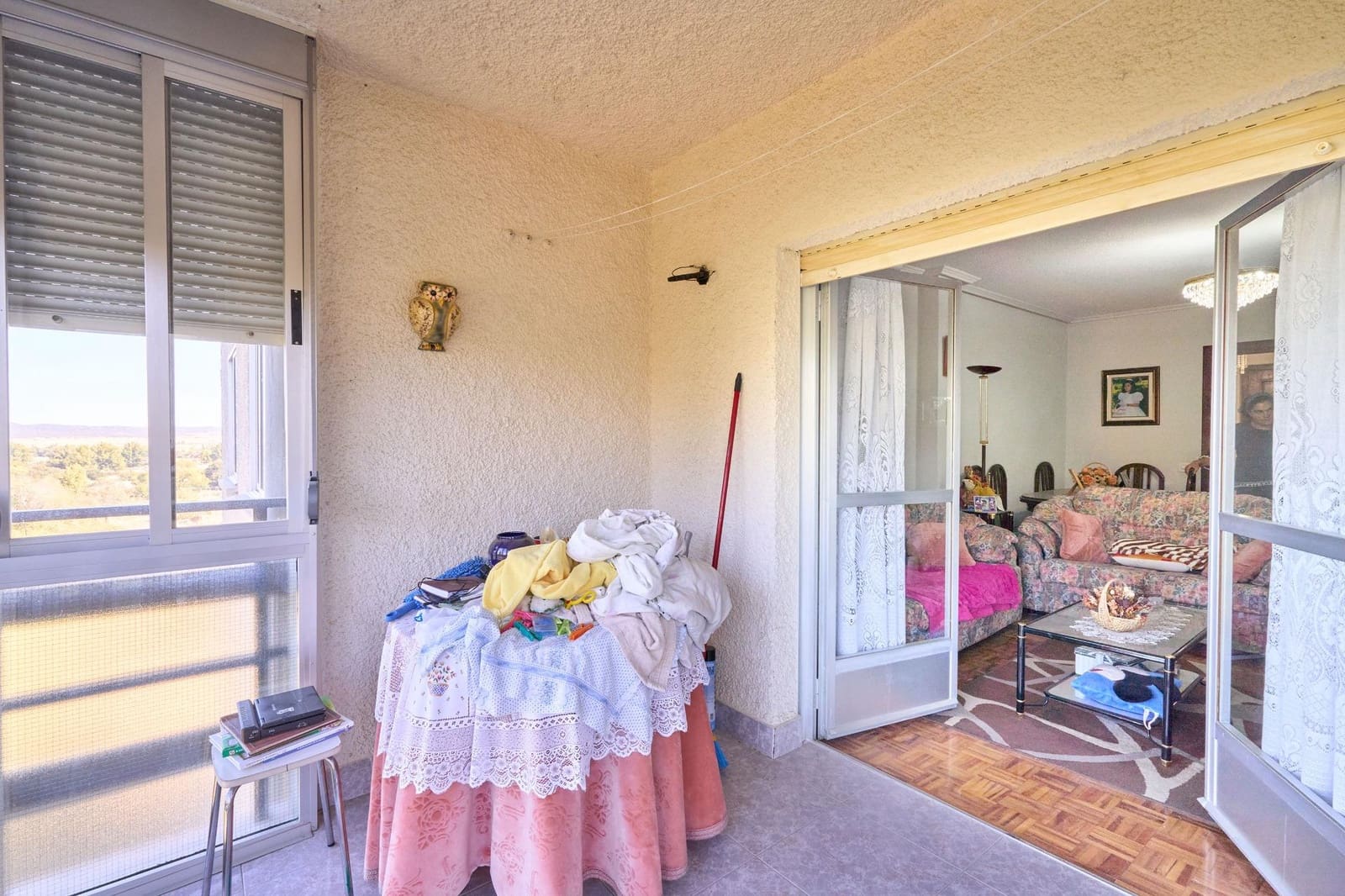 3 bedroom Flat for sale in Avila city with garage - € 75,000 (Ref: 9301222)