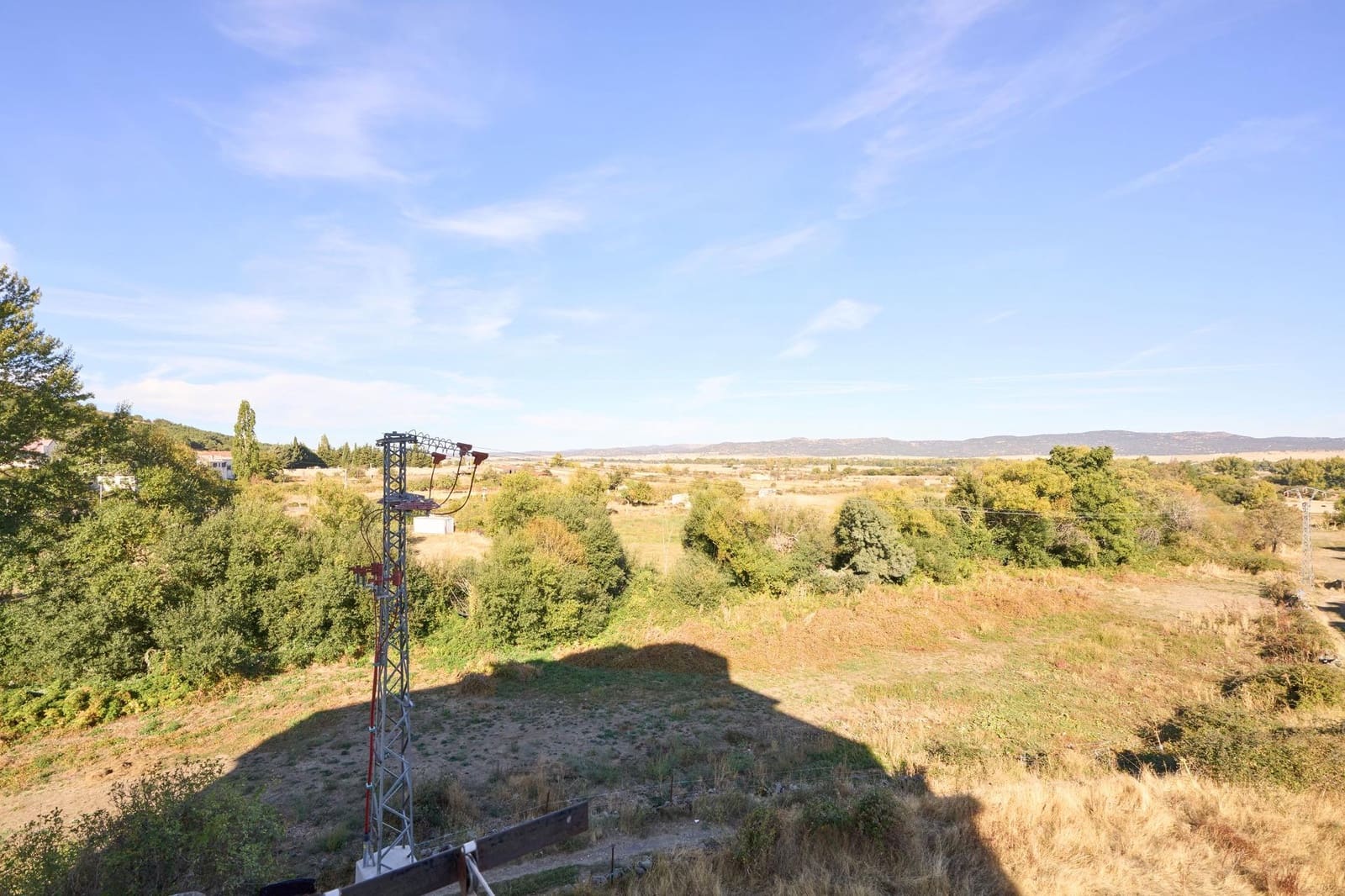 3 bedroom Flat for sale in Avila city with garage - € 75,000 (Ref: 9301222)