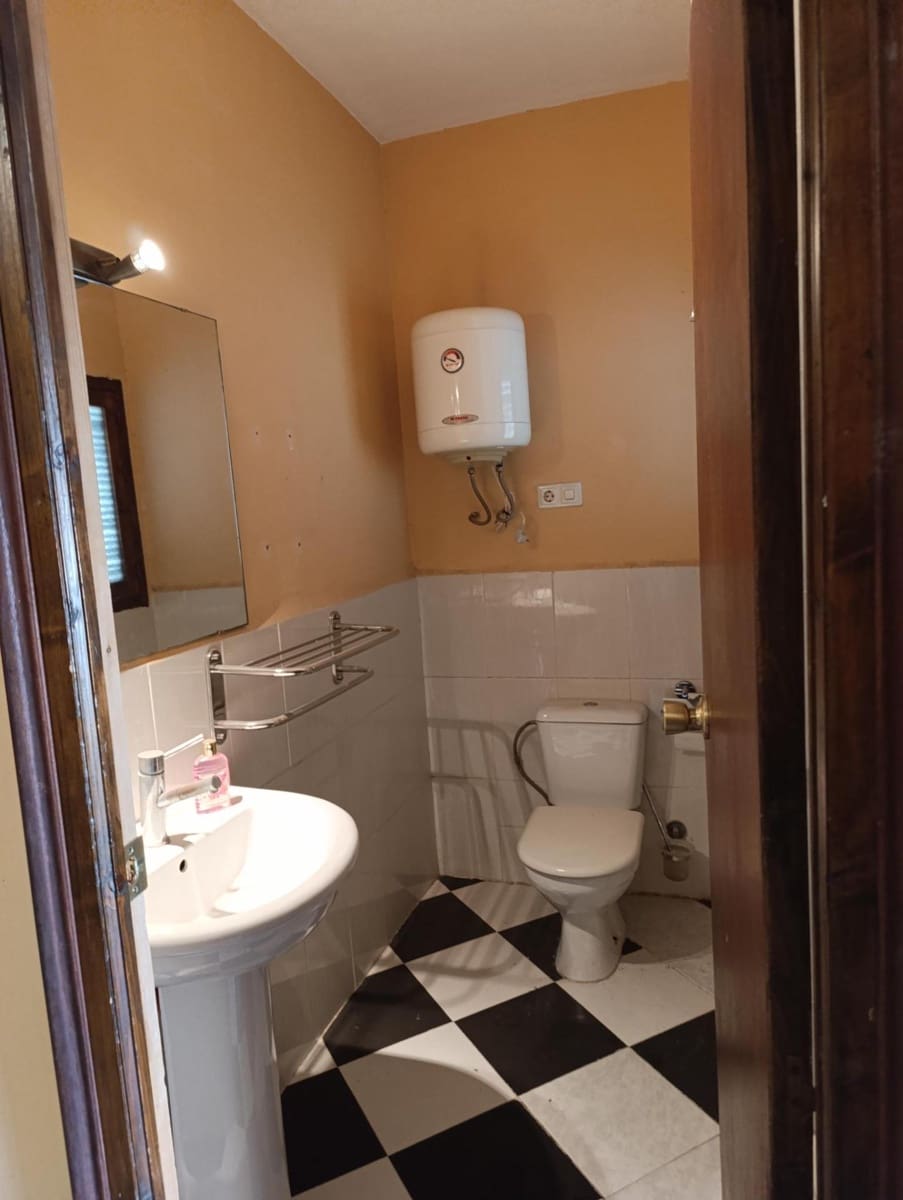 4 bedroom Townhouse for sale in Atarfe - € 260,000 (Ref: 9308692)