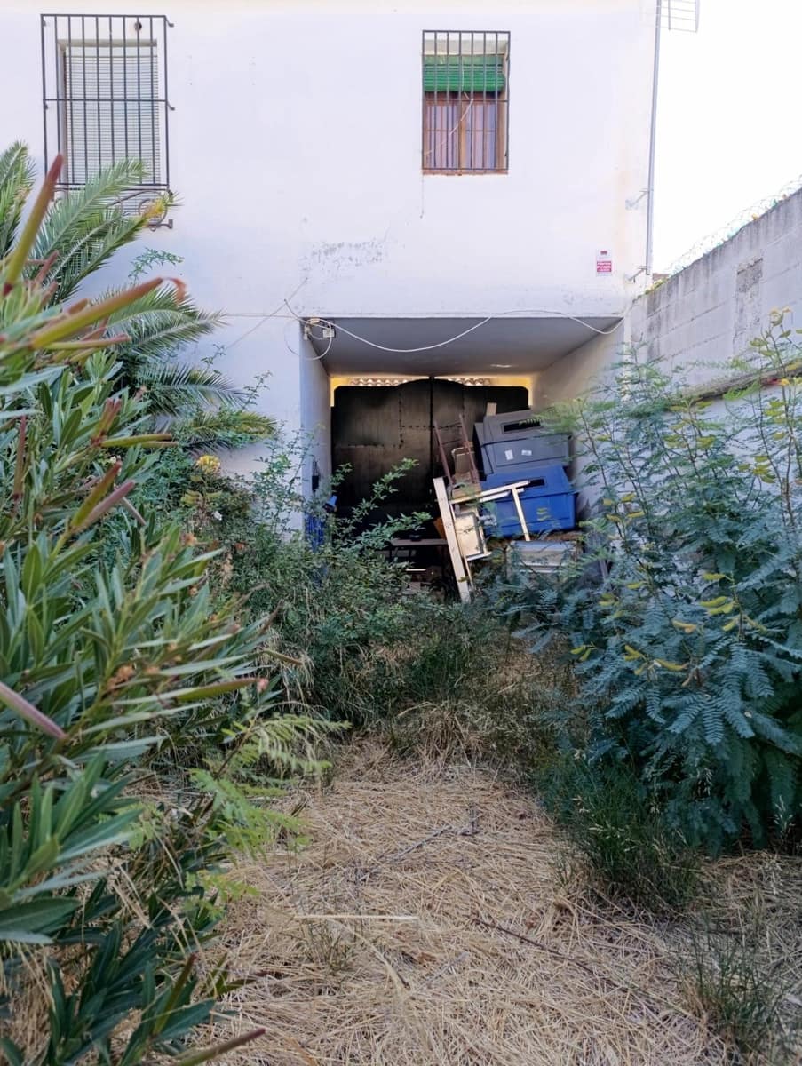 4 bedroom Townhouse for sale in Atarfe - € 260,000 (Ref: 9308692)